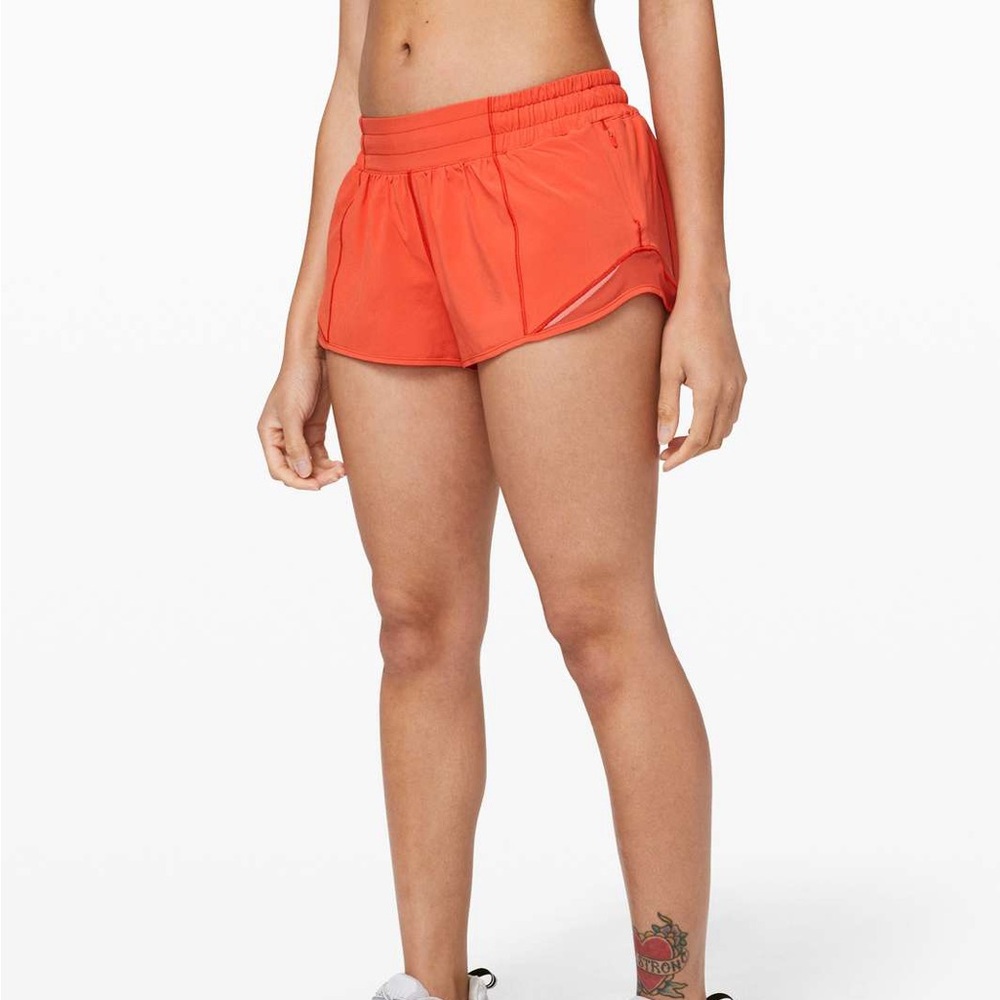 lululemon hotty hot shorts (hot sunset)